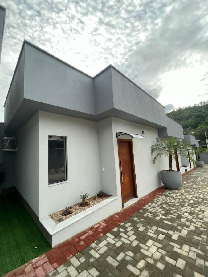 Pousada Familia Bueno Monte Alegre do Sul Eksteriør bilde
